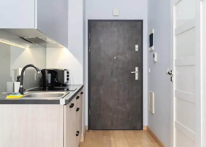 Halicka 5 Superior By Bookinghost Krasków