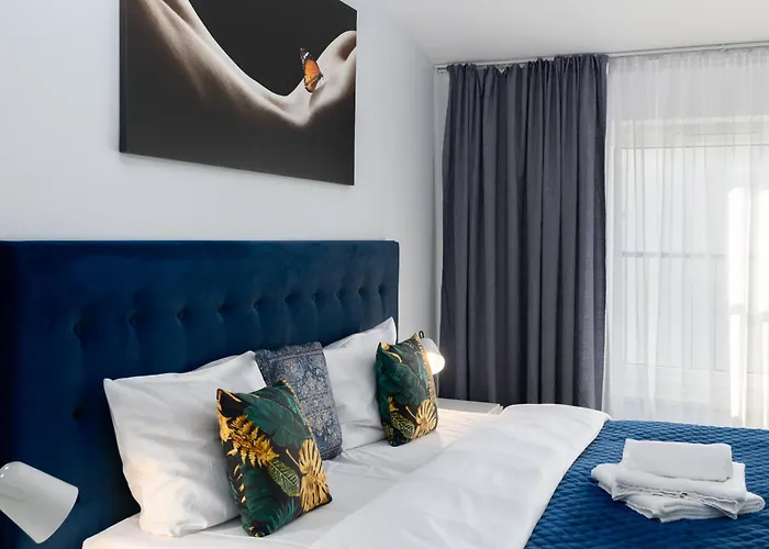 Halicka 5 Superior By Bookinghost * Krakow